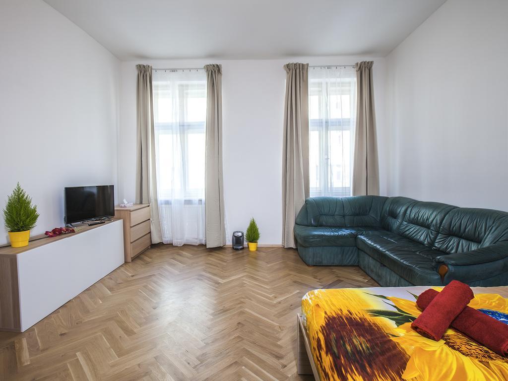 Beautiful Central Apartment Thámova Praga Esterno foto