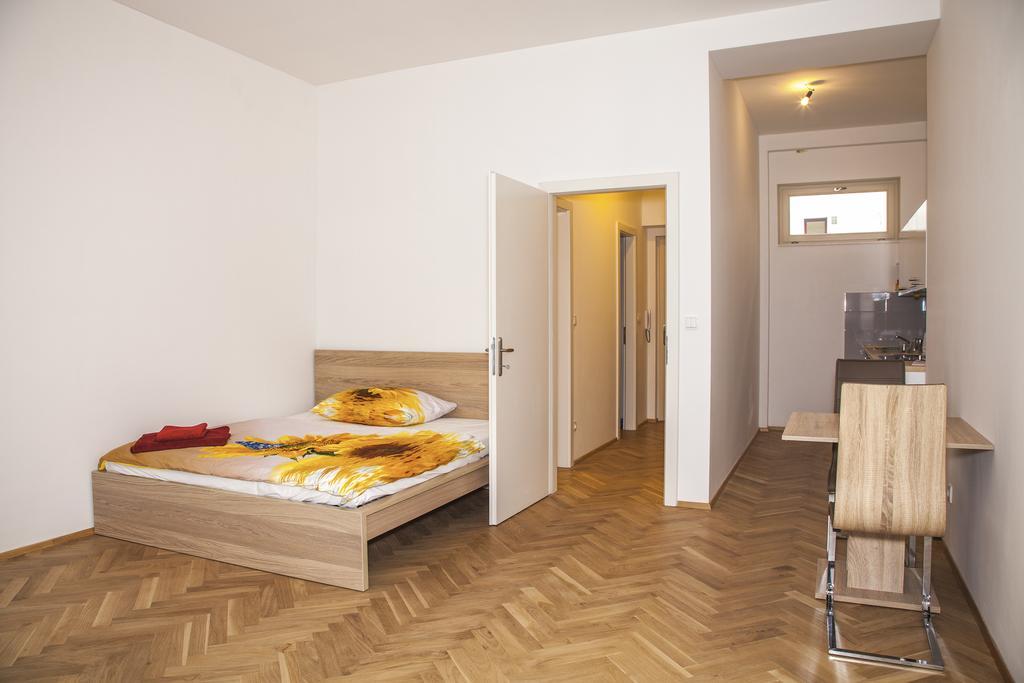 Beautiful Central Apartment Thámova Praga Esterno foto